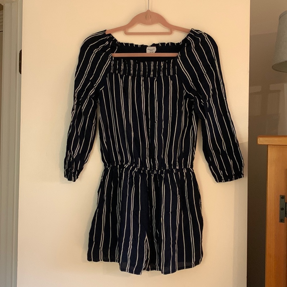 Navy and White Abercrombie Shorts Romper - Size 15/16